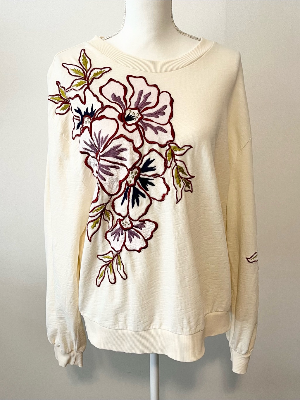 Anthropologie Cream/Ivory Floral Embroidered Crew Neck Cotton Sweatshirt. Sz Xl